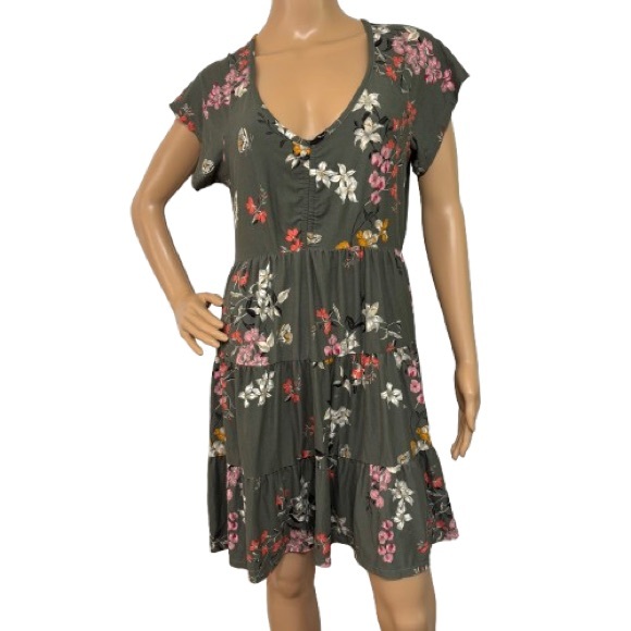 No Boundaries Tiered Green Floral Baby Doll Dress Size XL - Picture 1 of 5